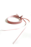 Rose velvet choker 