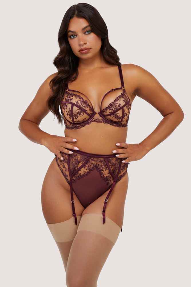 Cassia Wine  Suspender  