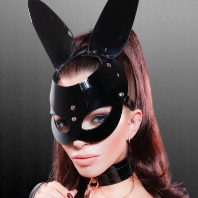 /  High Gloss Bunny Mask Black/Gold